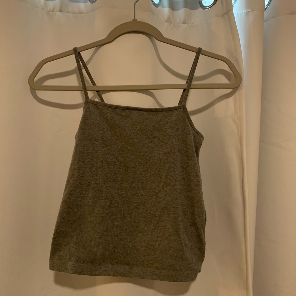 gray cropped tank